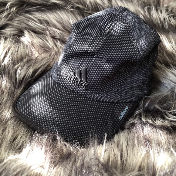 adidas Accessories - NWOT ADIDAS 🧢